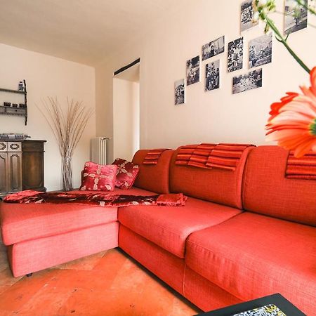 Rivacanze Apartments Laglio Bagian luar foto