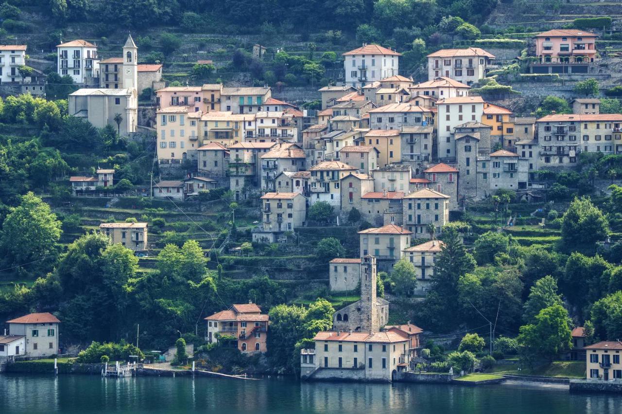 Rivacanze Apartments Laglio Bagian luar foto