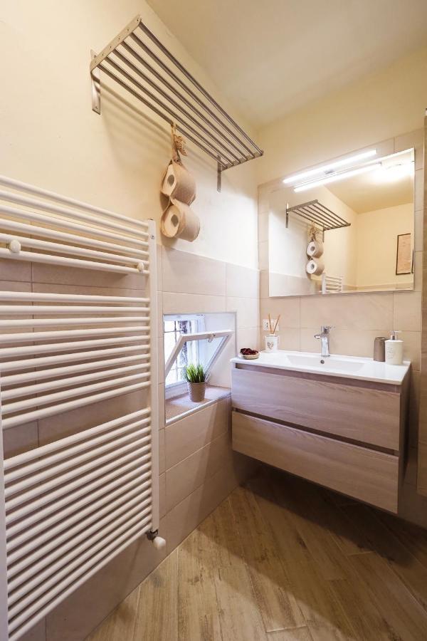 Rivacanze Apartments Laglio Bagian luar foto