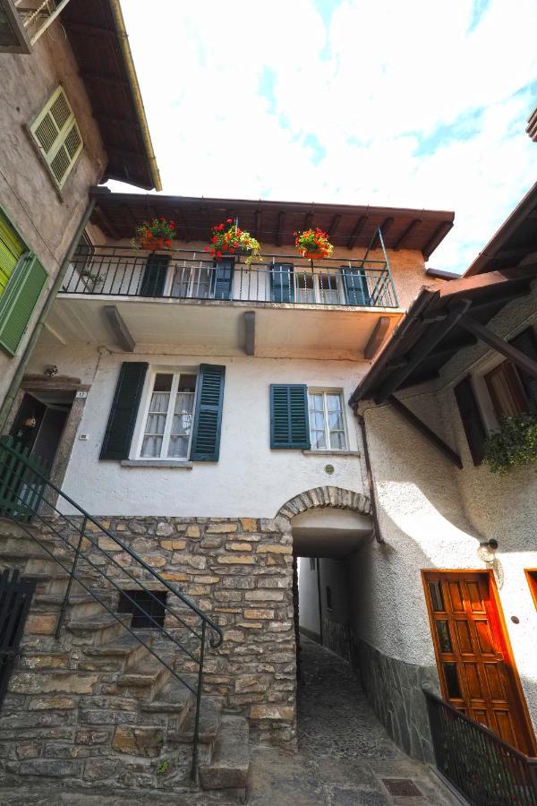 Rivacanze Apartments Laglio Bagian luar foto
