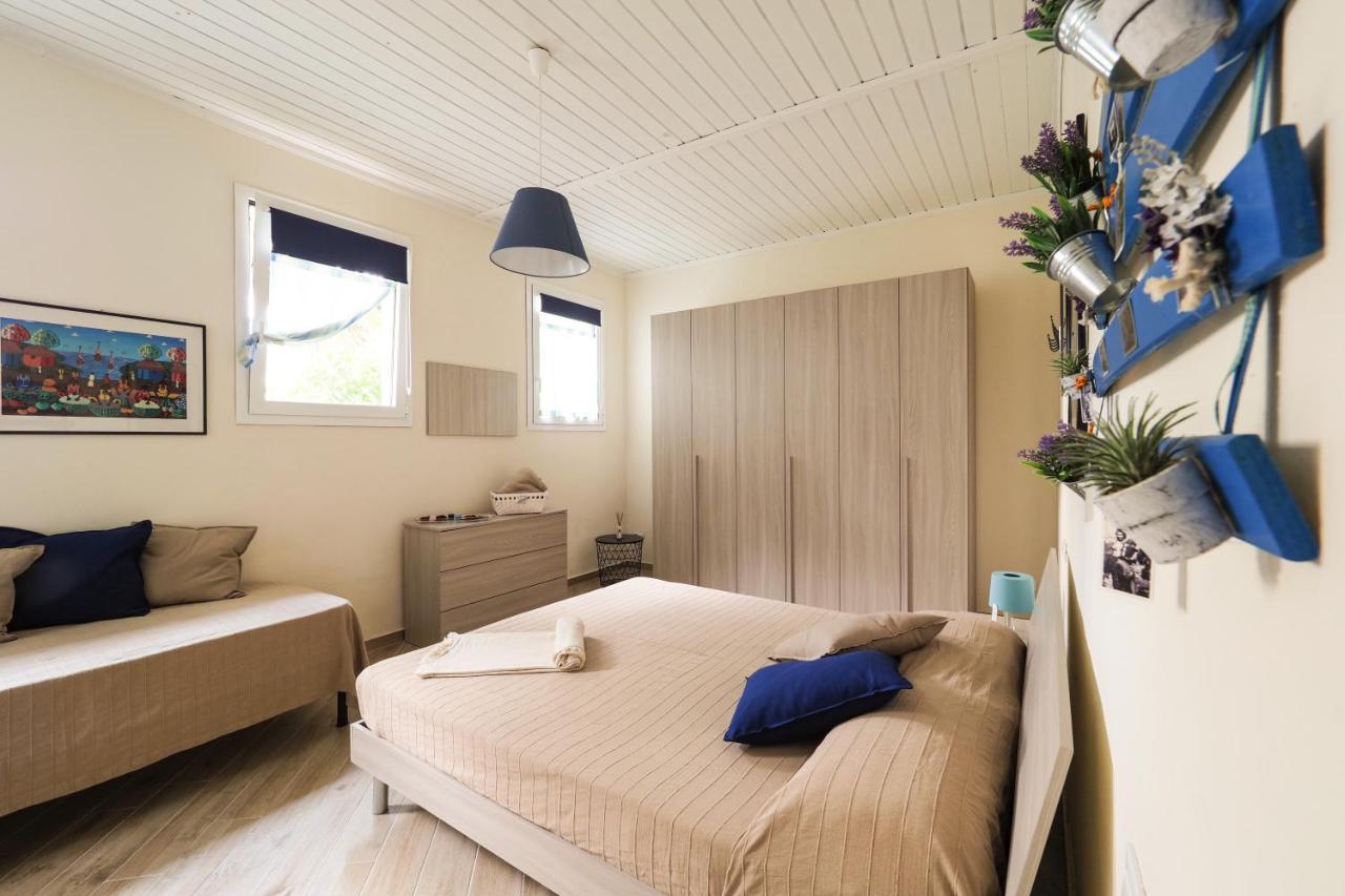 Rivacanze Apartments Laglio Bagian luar foto