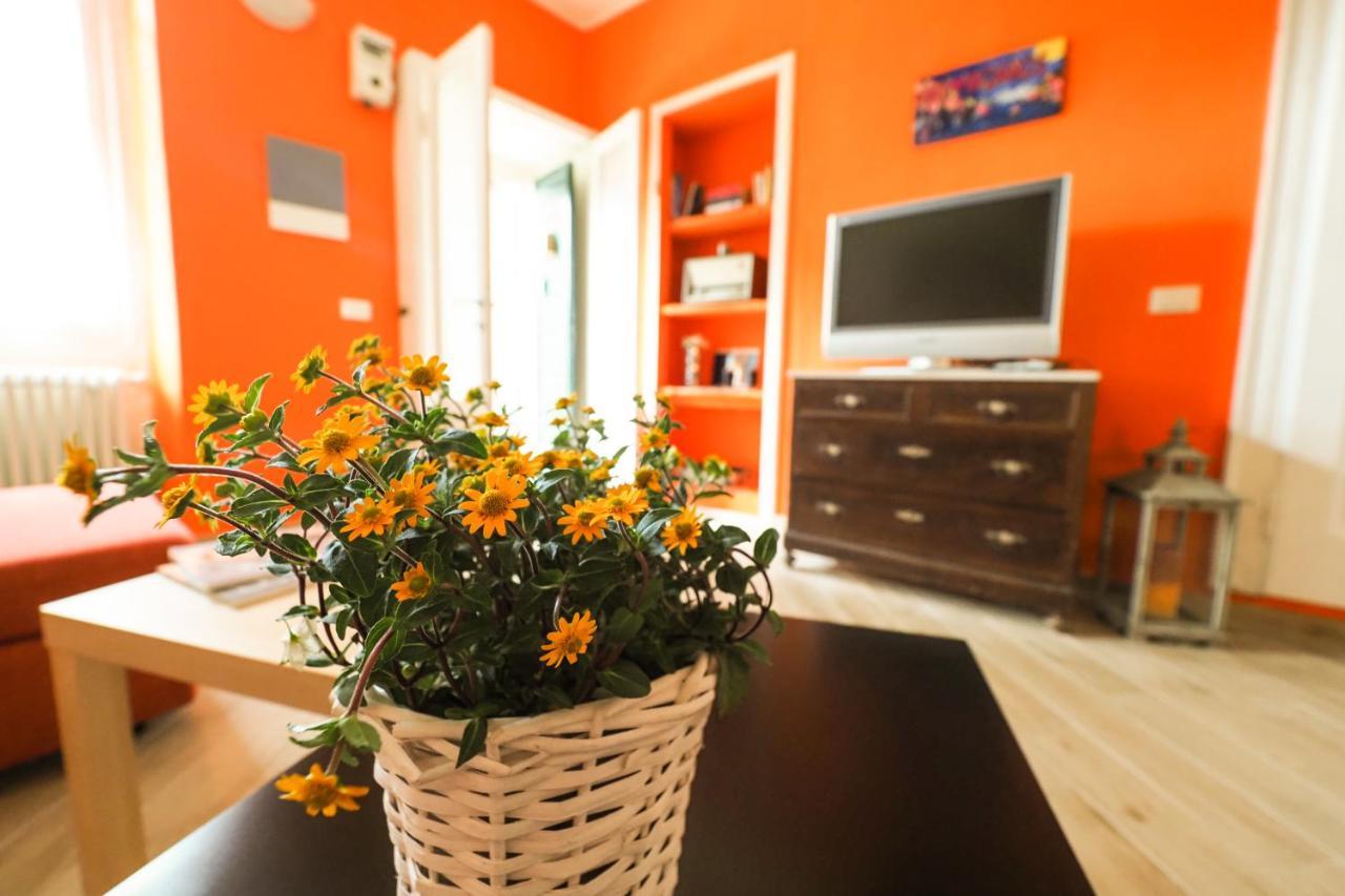 Rivacanze Apartments Laglio Bagian luar foto