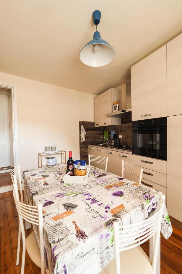 Rivacanze Apartments Laglio Bagian luar foto